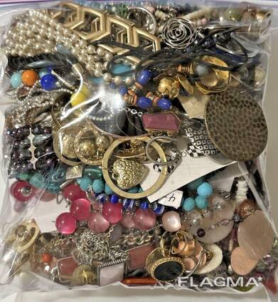 Jewelry Liquidation Pallet – Premium Wholesale Jewelry
