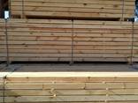 Sawn timber of pine. Maderas. - photo 2