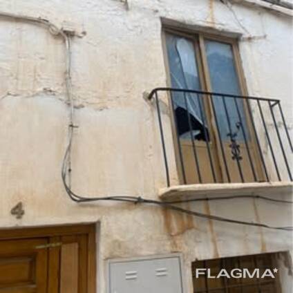 Town house in baza