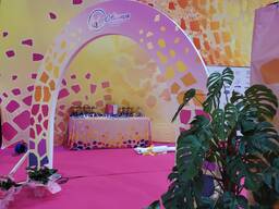 Выставочные стенды, подиумы, арки, декорации